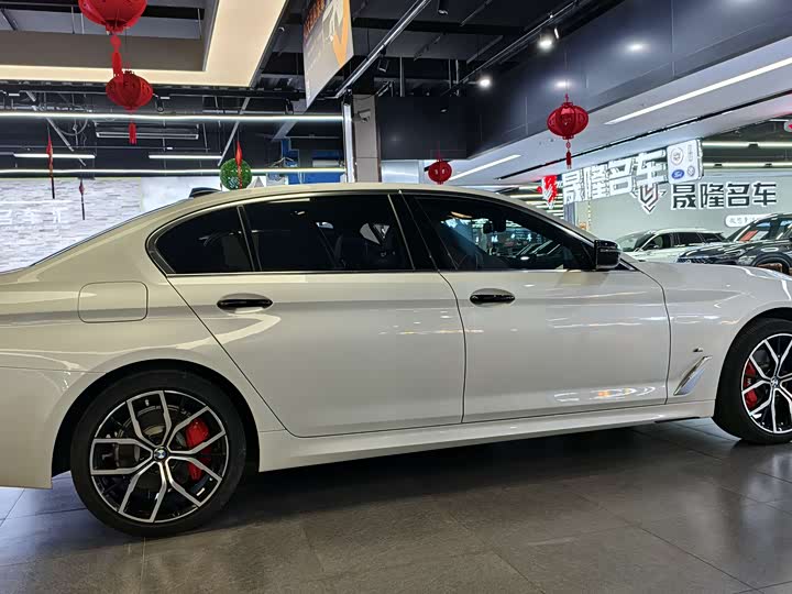 Фото 7 - BMW 5 Series