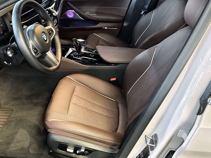 Фото 9 - BMW 5 Series