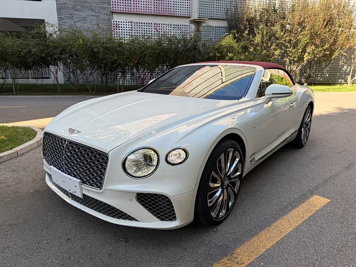 Фото 2 - Bentley Continental GT