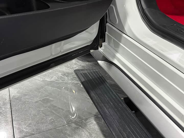 Фото 17 - Toyota Granvia