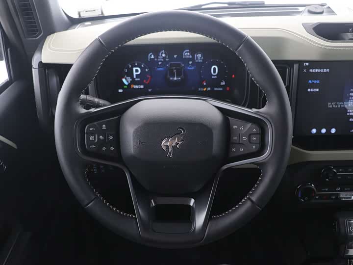 Фото 5 - Ford Bronco