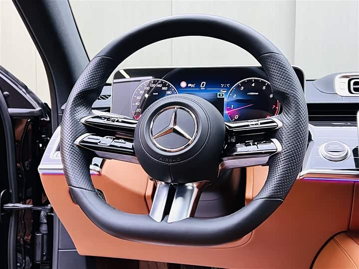 Фото 10 - Mercedes-Benz S-Class