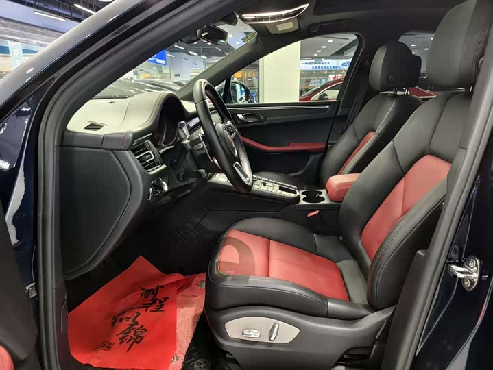 Фото 5 - Porsche Macan