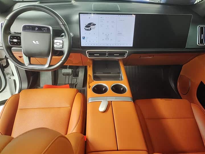 Фото 10 - LiXiang L7