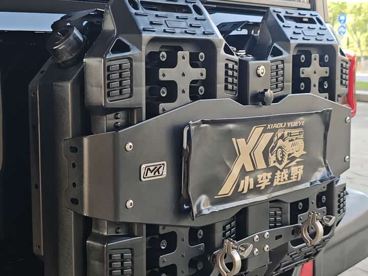 Фото 17 - Jeep Wrangler