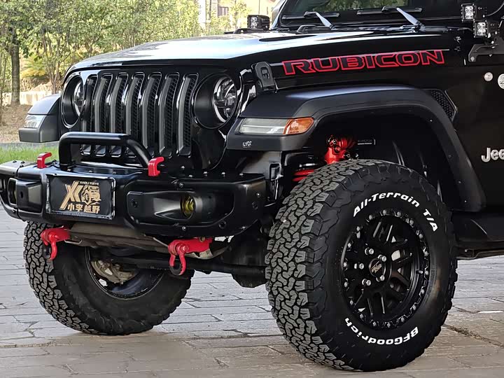 Фото 4 - Jeep Wrangler