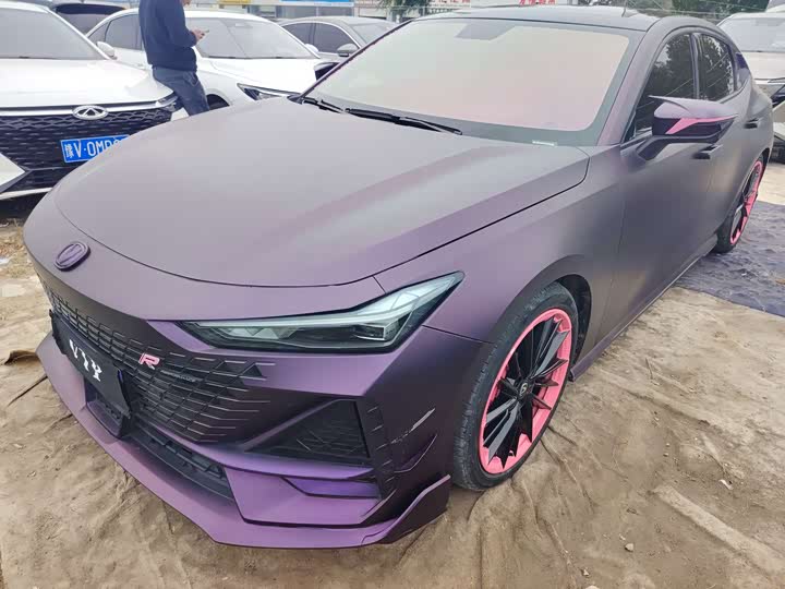 Фото 1 - Changan UNI-V