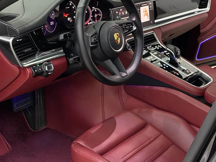 Фото 12 - Porsche Panamera