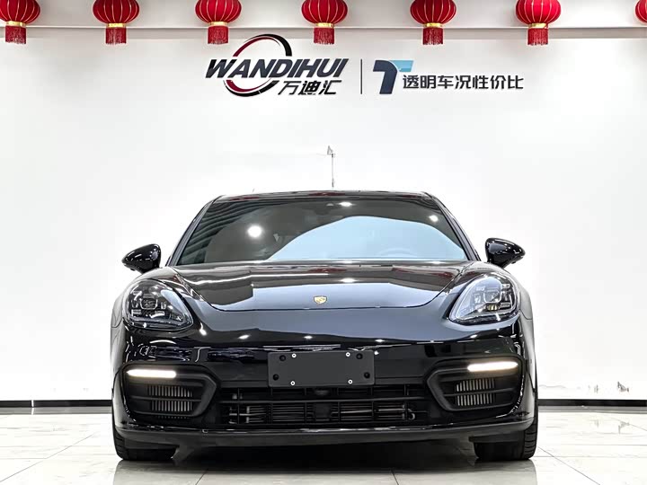 Фото 2 - Porsche Panamera