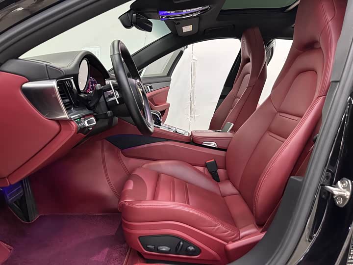 Фото 4 - Porsche Panamera