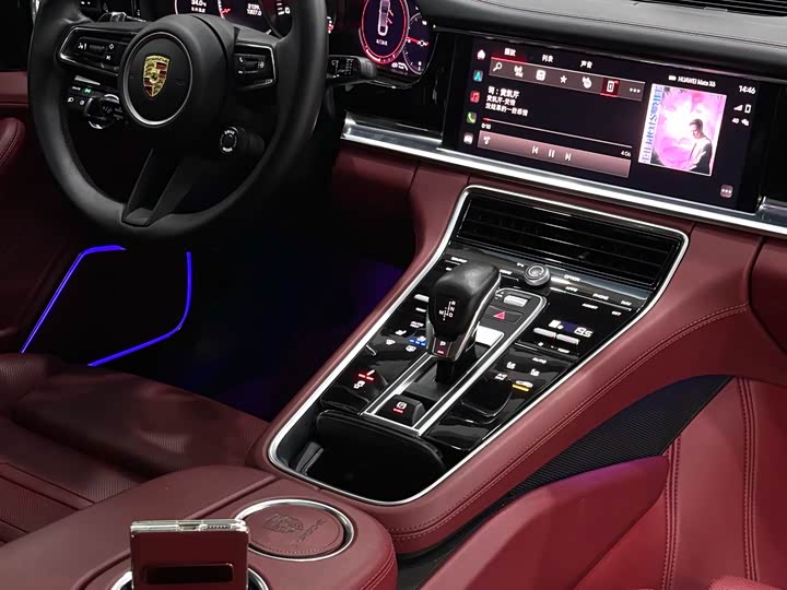 Фото 8 - Porsche Panamera