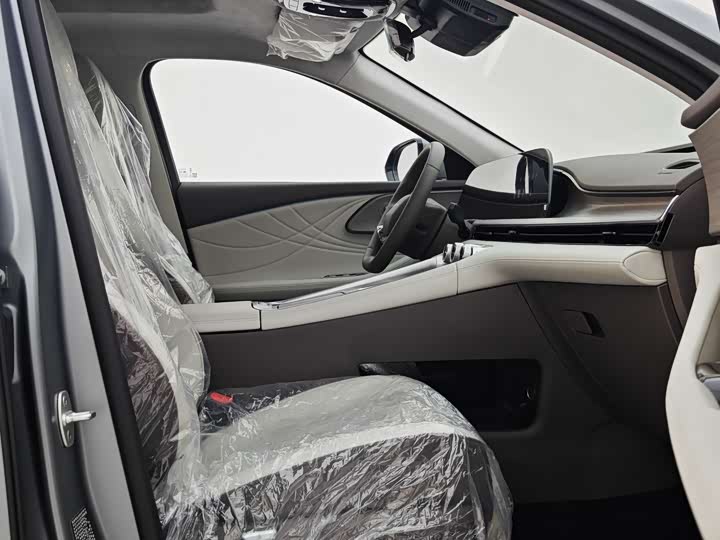 Фото 10 - Exeed RX C-DM Hybrid