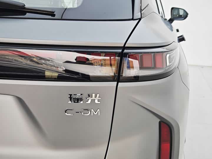 Фото 12 - Exeed RX C-DM Hybrid