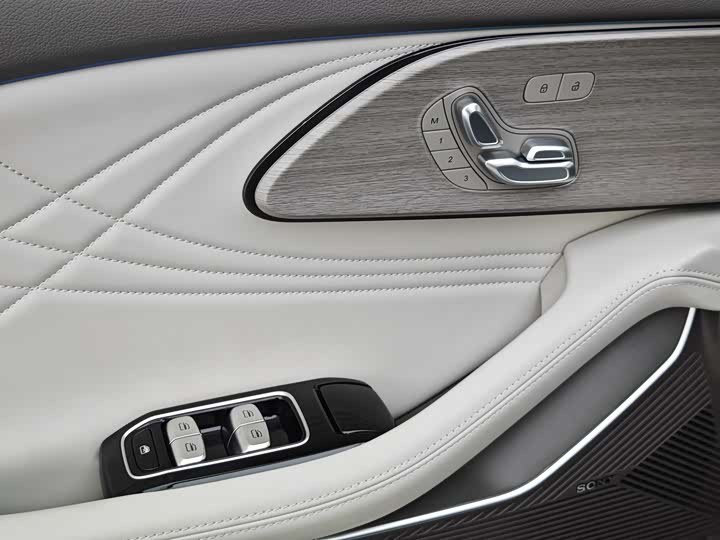 Фото 18 - Exeed RX C-DM Hybrid