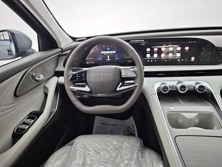 Фото 20 - Exeed RX C-DM Hybrid