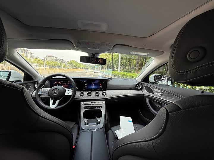 Фото 10 - Mercedes-Benz CLS-Class