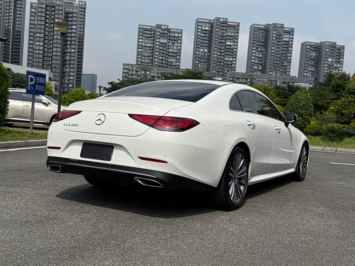 Фото 13 - Mercedes-Benz CLS-Class