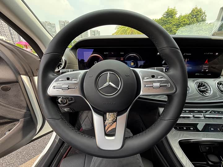 Фото 5 - Mercedes-Benz CLS-Class