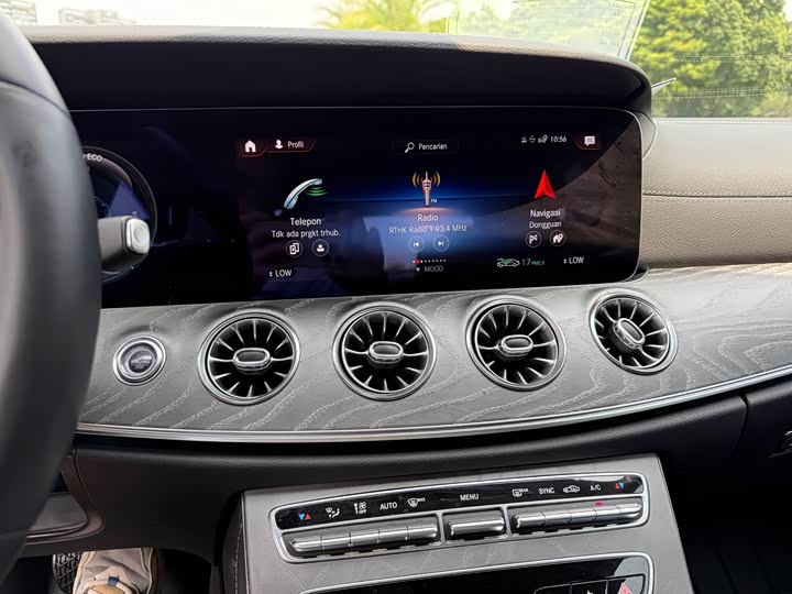 Фото 6 - Mercedes-Benz CLS-Class