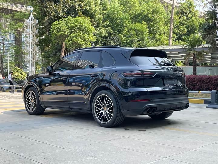 Фото 6 - Porsche Cayenne