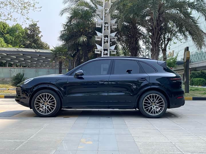 Фото 7 - Porsche Cayenne