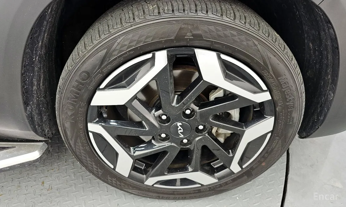 Фото 5 - Kia Seltos