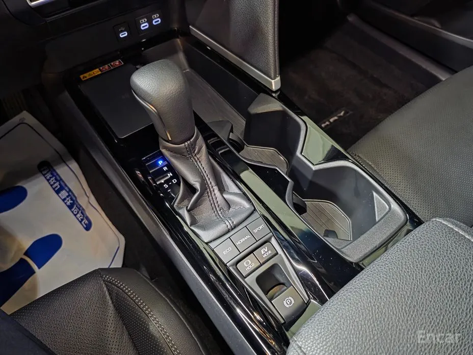 Фото 9 - Toyota Camry