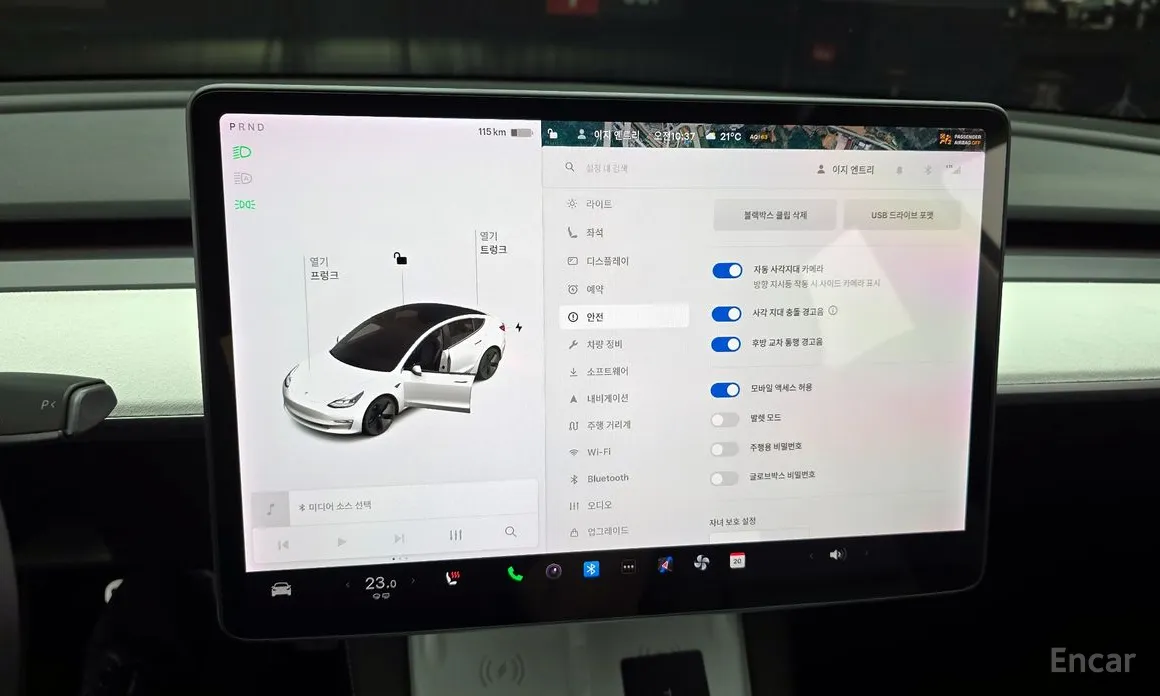 Фото 17 - Tesla Model 3
