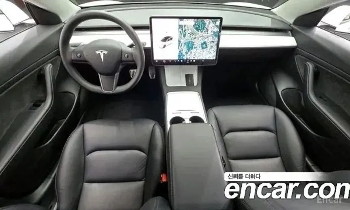 Фото 8 - Tesla Model 3