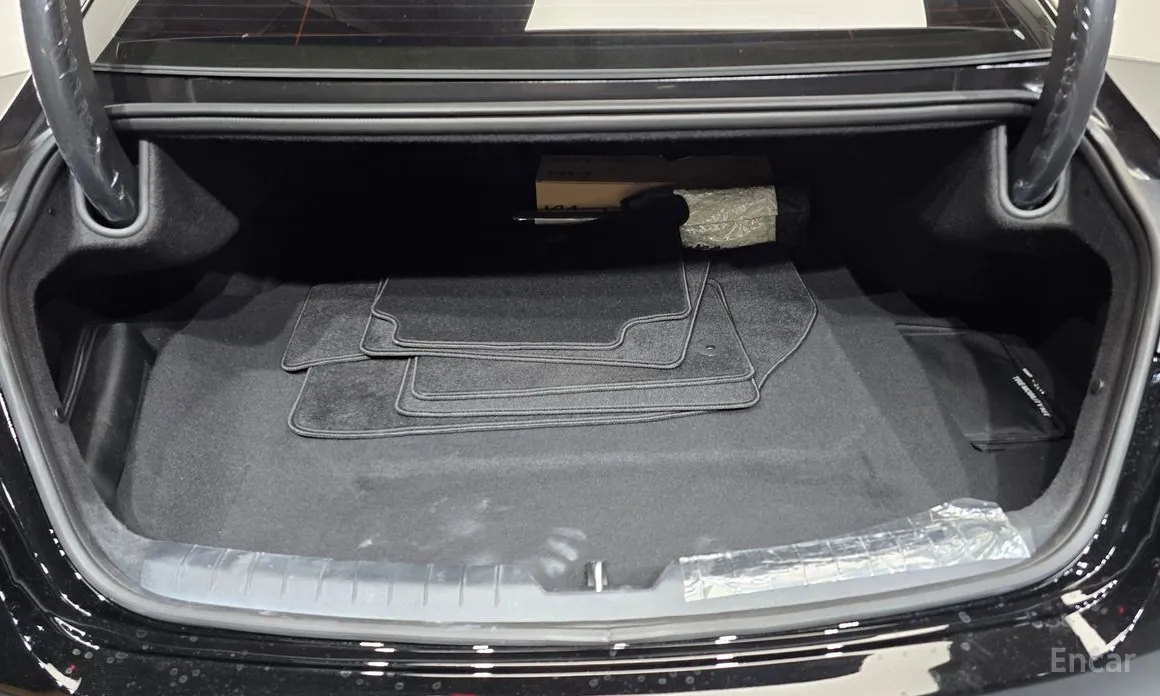 Фото 20 - Kia K8