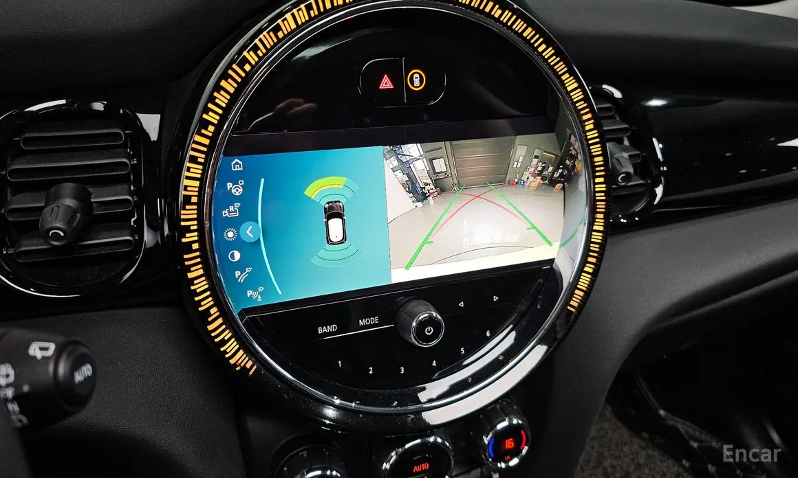 Фото 15 - Mini Cooper