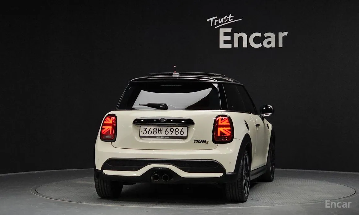 Фото 4 - Mini Cooper