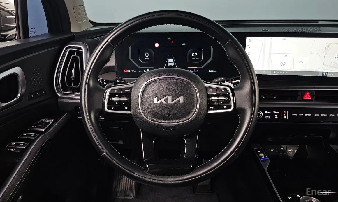 Фото 14 - Kia Sorento