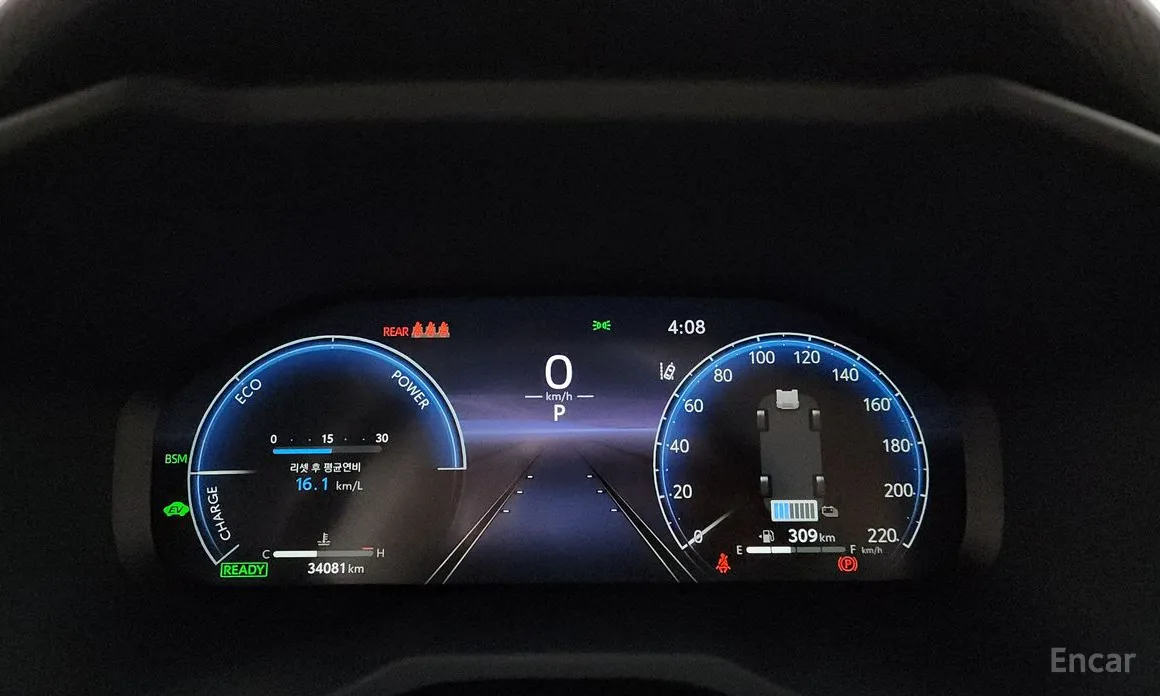 Фото 8 - Toyota RAV4