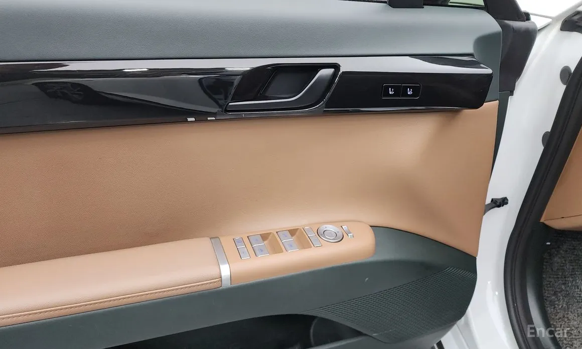 Фото 17 - Hyundai Grandeur