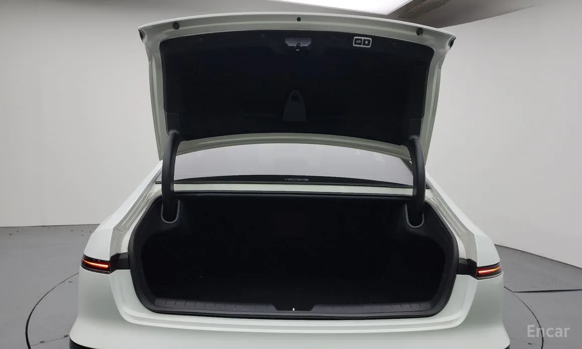 Фото 20 - Hyundai Grandeur