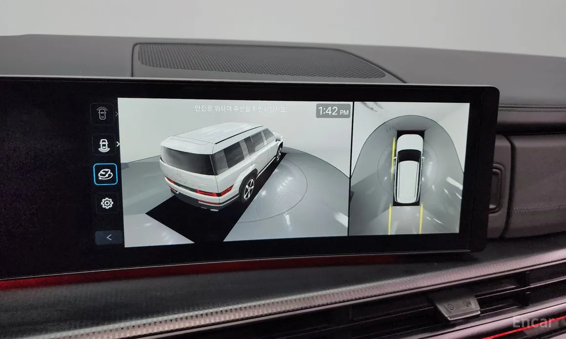 Фото 15 - Hyundai Santa Fe