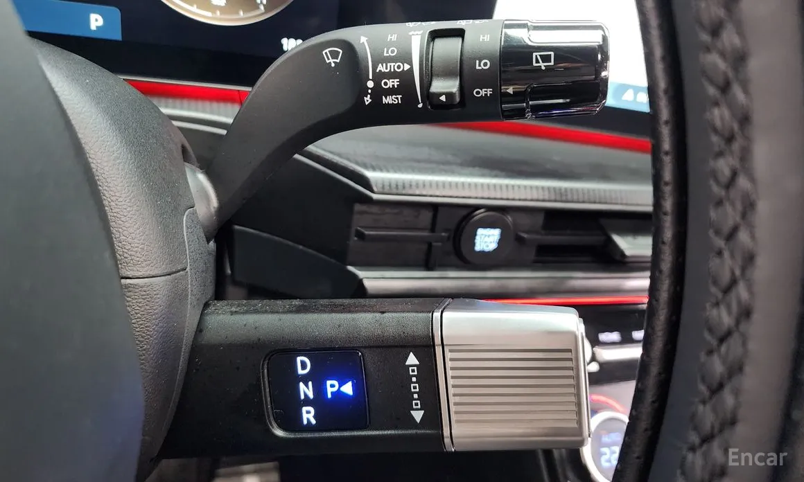 Фото 9 - Hyundai Santa Fe