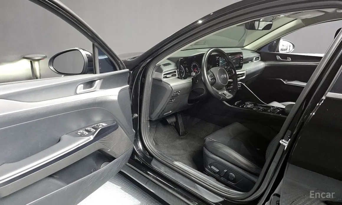 Фото 10 - Kia K5