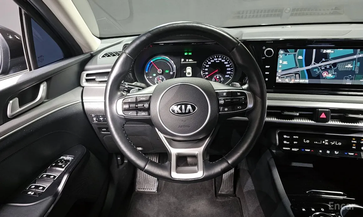 Фото 13 - Kia K5