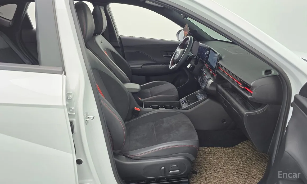 Фото 11 - Hyundai Kona