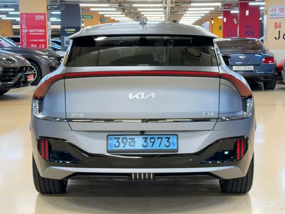 Photo 4 - Kia EV6