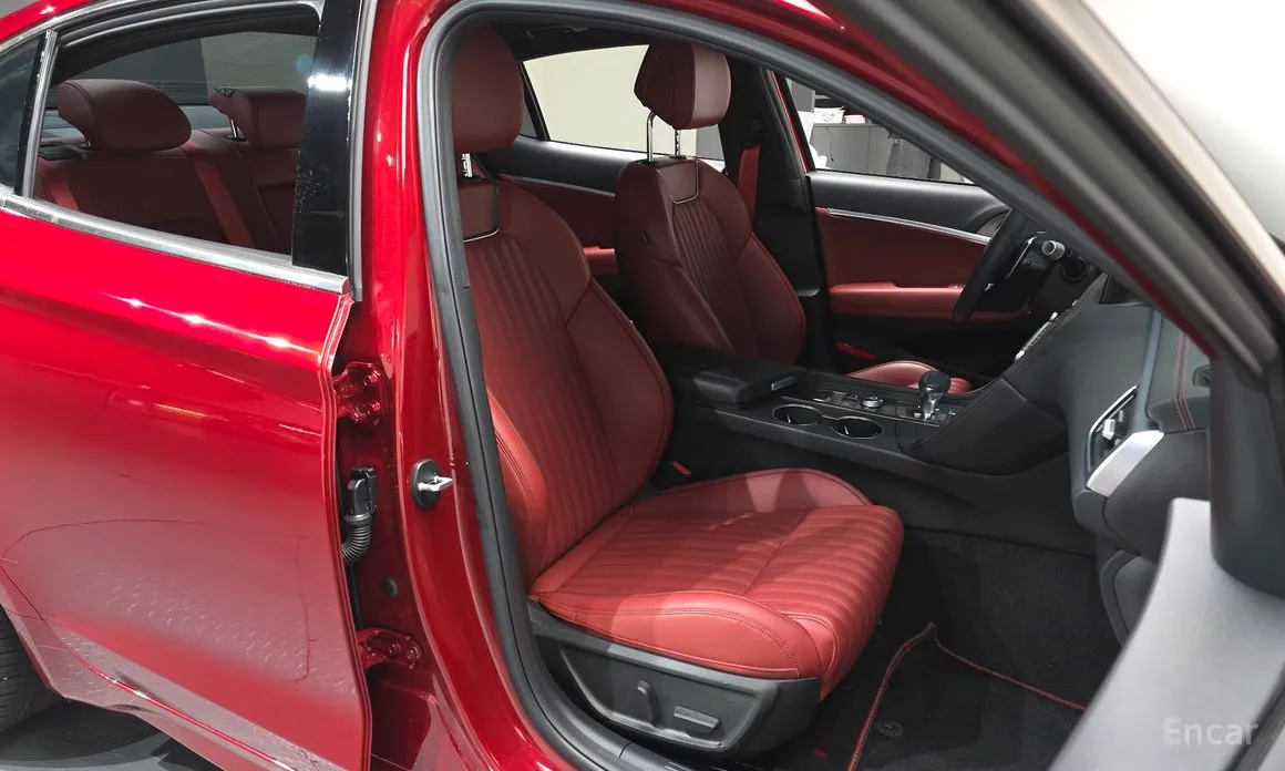 Genesis G70 2020 Gasoline 2.5T 2WD