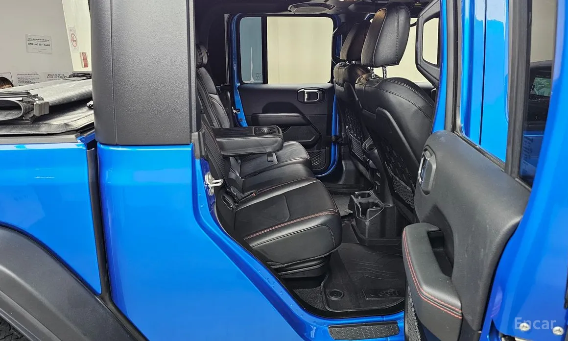 Фото 12 - Jeep Gladiator