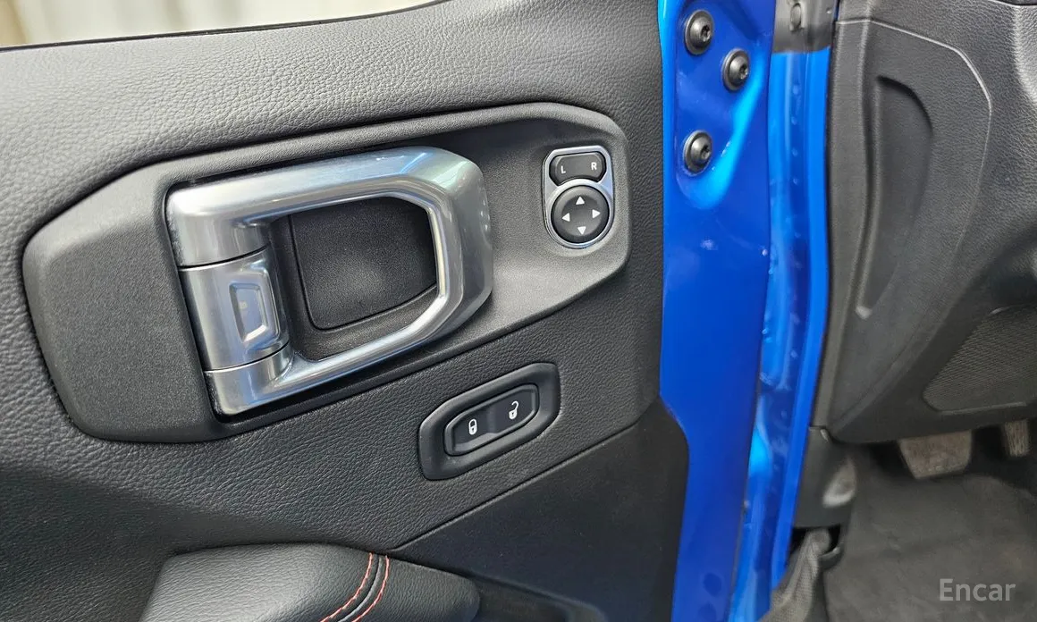 Фото 14 - Jeep Gladiator