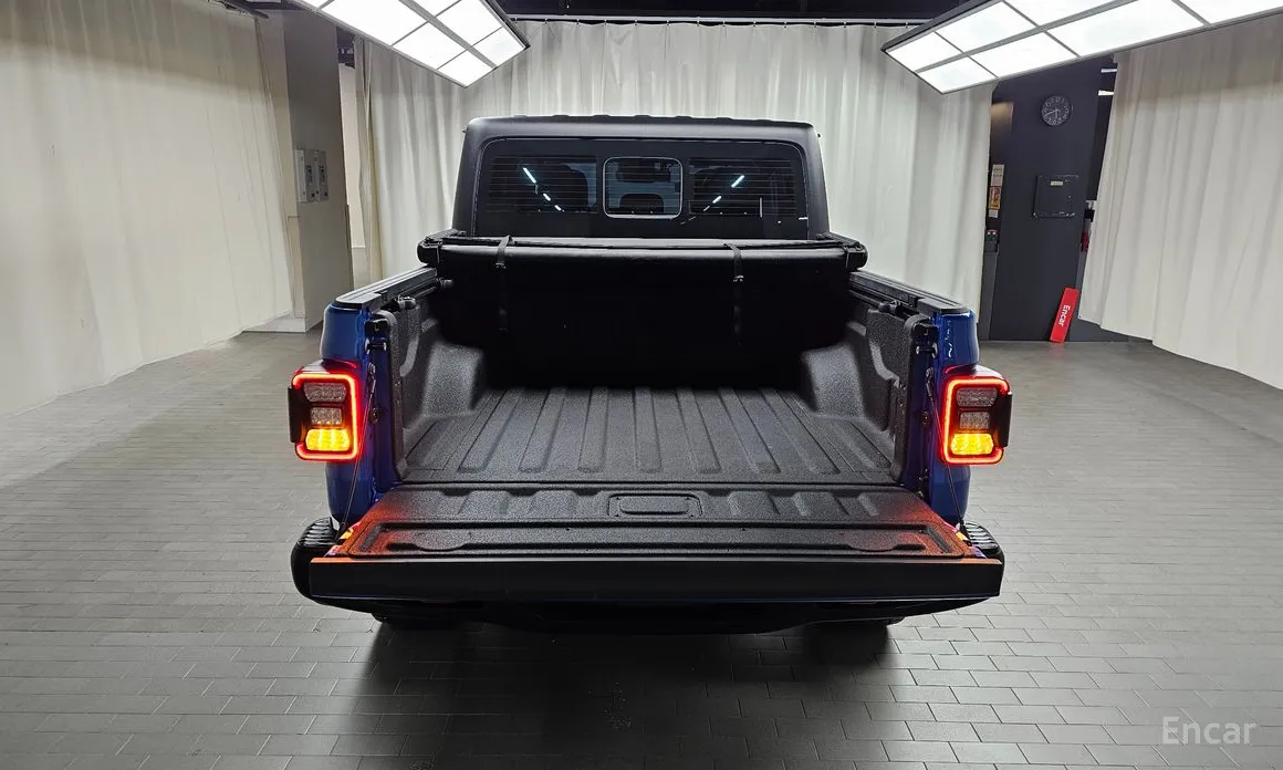 Фото 20 - Jeep Gladiator