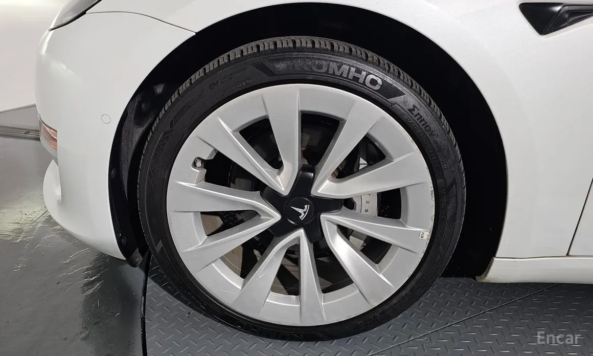 Фото 5 - Tesla Model 3