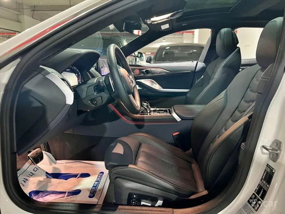 Фото 11 - BMW 8 Series