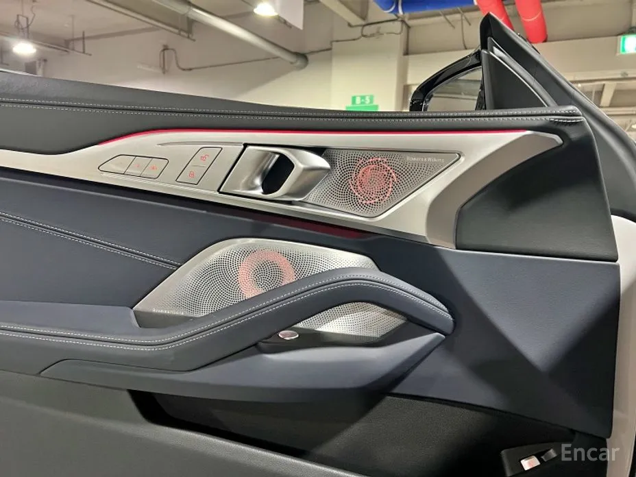 Фото 16 - BMW 8 Series