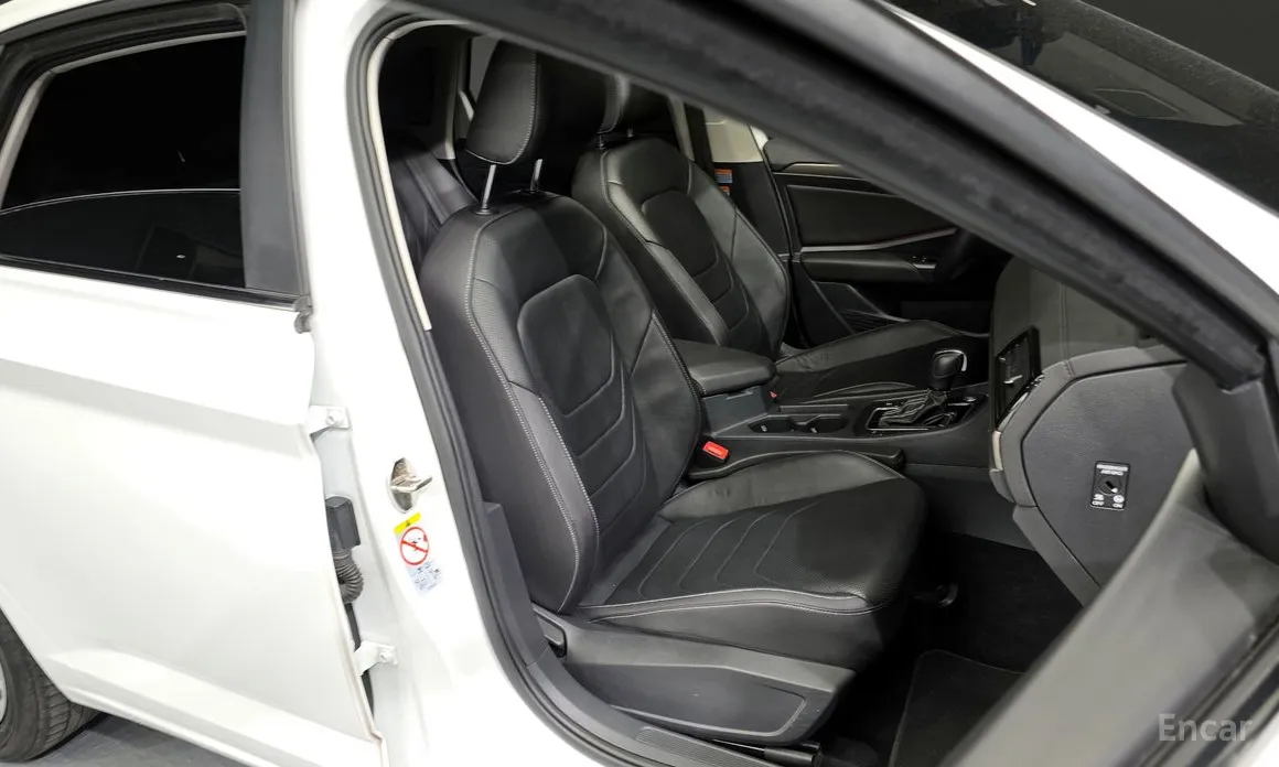 Фото 12 - Volkswagen Jetta